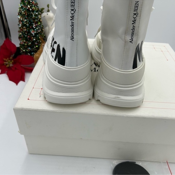 Men’s Alexander McQueen leather sneaker boots size 42 made in Italy main image 7